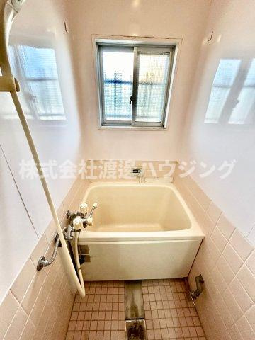 河木マンションのその他|浴室に窓