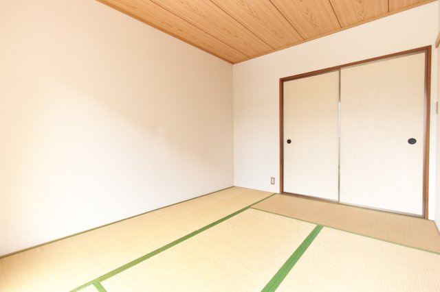 パティオ山下の和室