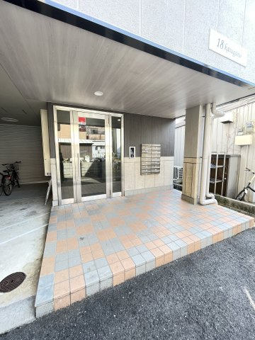 18kasuganoのエントランス