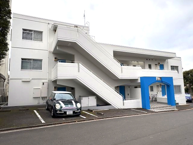 シャトレ白楽の外観
