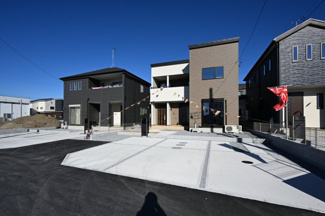 【駐車場】 | 並列３台駐車可能なゆとりのカースペース！