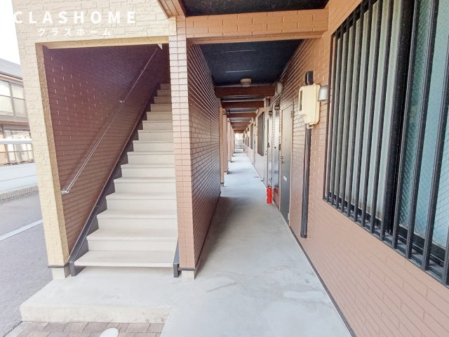 アンプルール リーブル 悠Ⅱ　　　刈谷市近郊の賃貸はクラスホームのエントランス