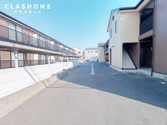 アンプルール リーブル 悠Ⅱ　　　刈谷市近郊の賃貸はクラスホームの駐車場