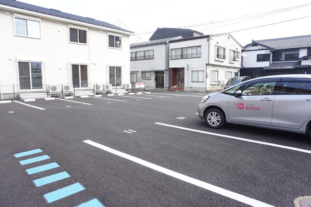 カーサグランデの駐車場