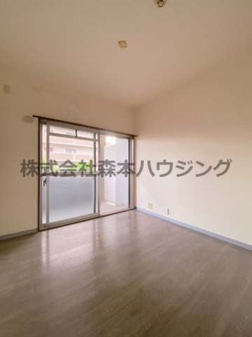 【洋室】 | 　グランドヴィラ香里 | ゆったりした洋室です