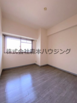 【洋室】 | 　グランドヴィラ香里 | 使い勝手のいい洋室です