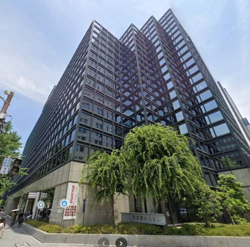 御堂筋本町ビルの外観