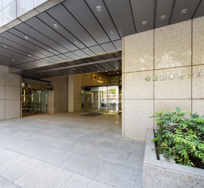 御堂筋本町ビルの外観