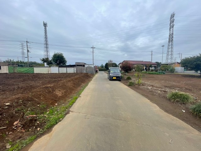 土地 狭山市柏原の前面道路含む現地写真|建築条件無し！