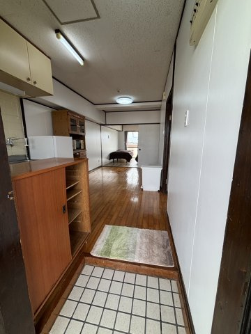 マンション喜名の玄関