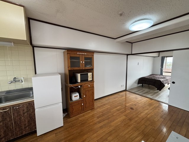 マンション喜名の居間・リビング