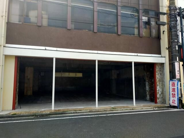 瀬沼ビルの外観