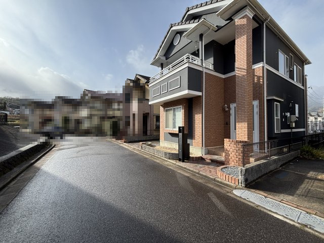 中古戸建　相田６丁目（アストラムライン上安駅）の前面道路含む現地写真