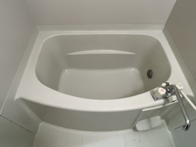 ファミールコート・Ｋ　B棟の浴室