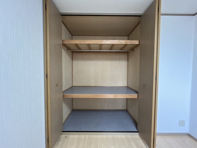 ファミールコート・Ｋ　B棟の収納