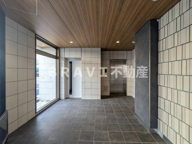 シスネ難波宮 BRAVI不動産のロビー