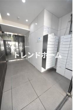 ＦＩＮＯのエントランス|選べる家電プランあり！！
