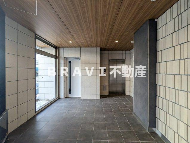 シスネ難波宮 BRAVI不動産のロビー