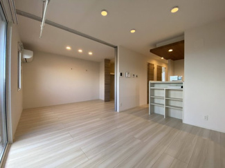 【居間・リビング】 | メテオーラ・コッリーナ