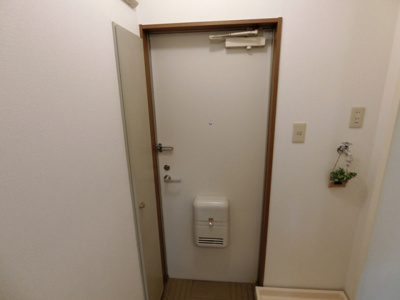 【玄関】 | エステートピア板宿 | シューズボックス付き玄関