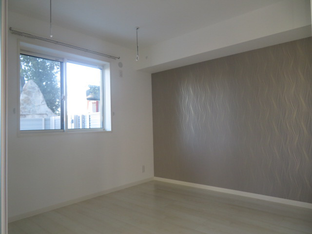 シャーメゾン　ファーイースト英賀保の寝室