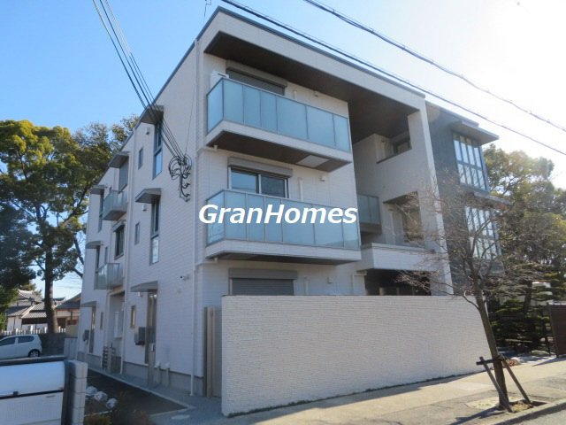 シャーメゾン　ファーイースト英賀保の外観