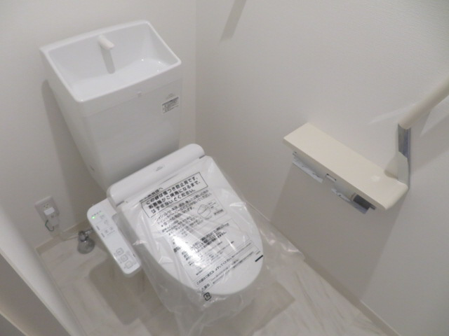 シャーメゾン　ファーイースト英賀保のトイレ