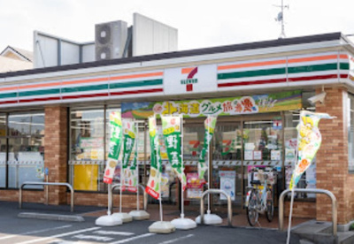 【周辺】 | ラピス・ガーデン　　14415 | セブンイレブン 練馬桜台2丁目店まで385ｍ