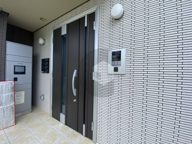 Charme Lacineのエントランス