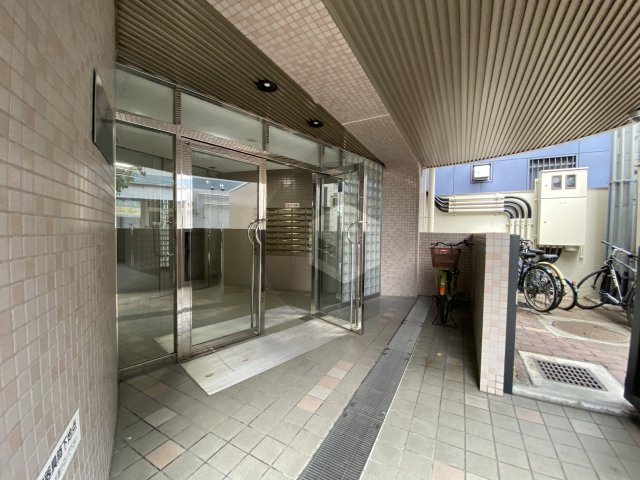 オルゴグラート長田のエントランス