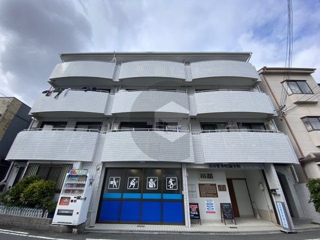 富士マンションの外観