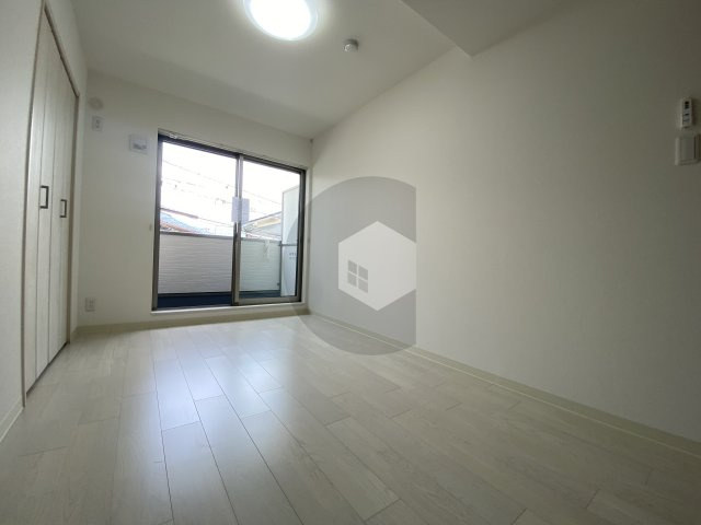 クリエオーレ菱江2の寝室