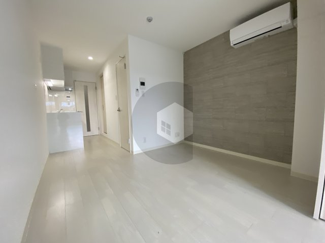 クリエオーレ菱江2の居間・リビング