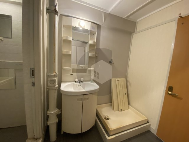 エステマール弥刀の独立洗面台