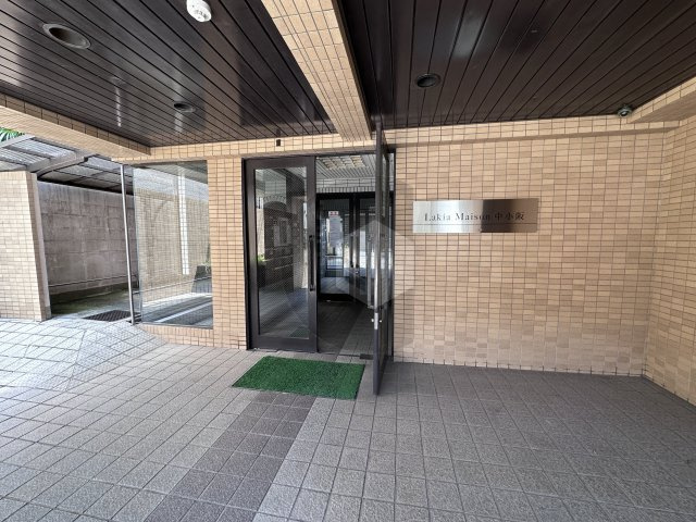 ラキアメゾン中小阪のエントランス