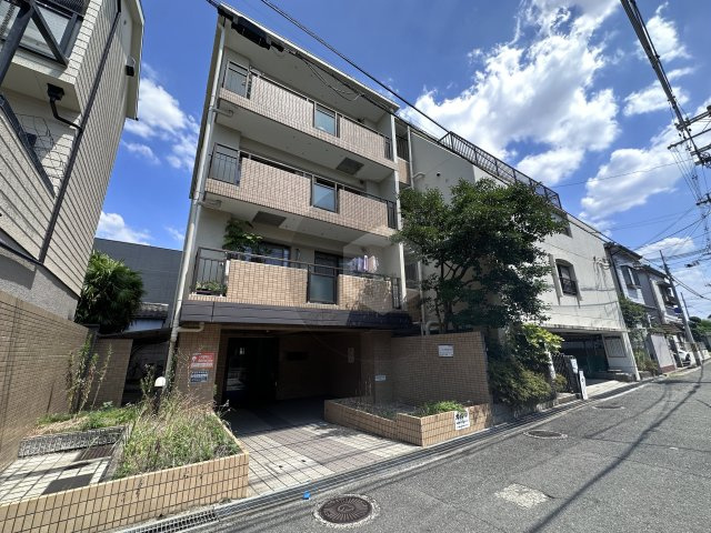 ラキアメゾン中小阪の外観