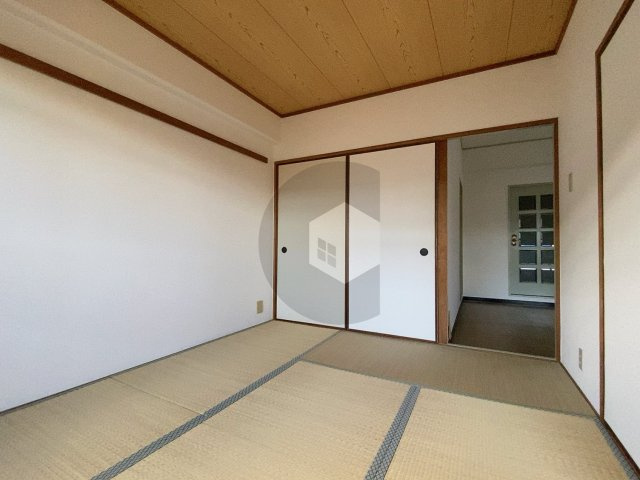 ラ・フォーレ高井田の和室