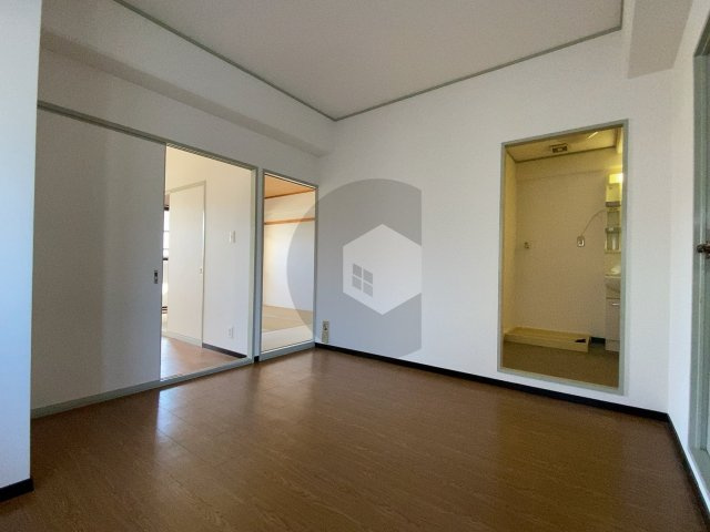 ラ・フォーレ高井田の居間・リビング