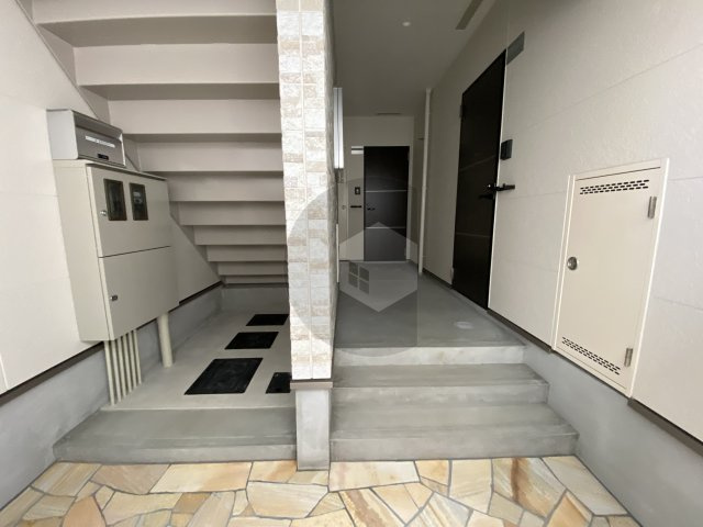 フジパレス弥刀1番館のロビー