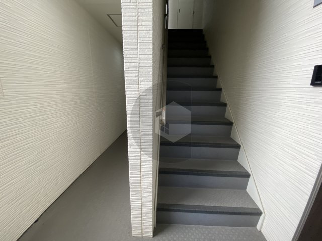 クリエオーレ岩田町のロビー