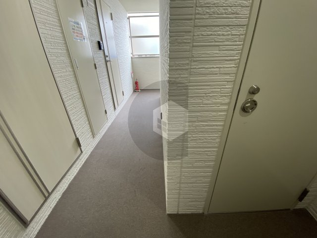 ラモーナ衣摺のロビー
