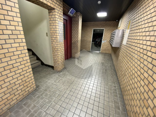 プリンストン布施のロビー