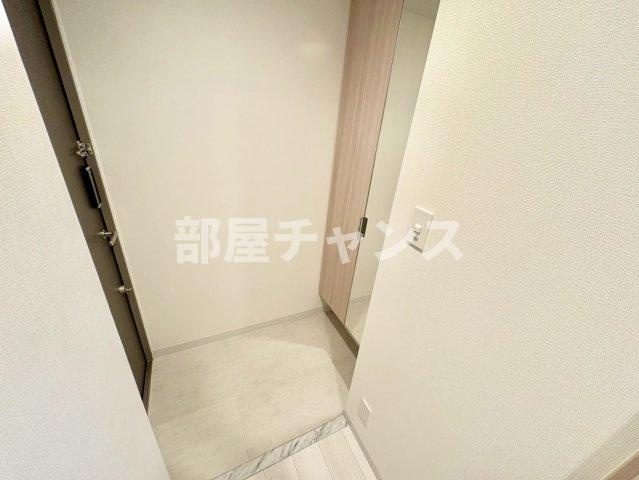 エスリードレジデンス東別院マークスの玄関