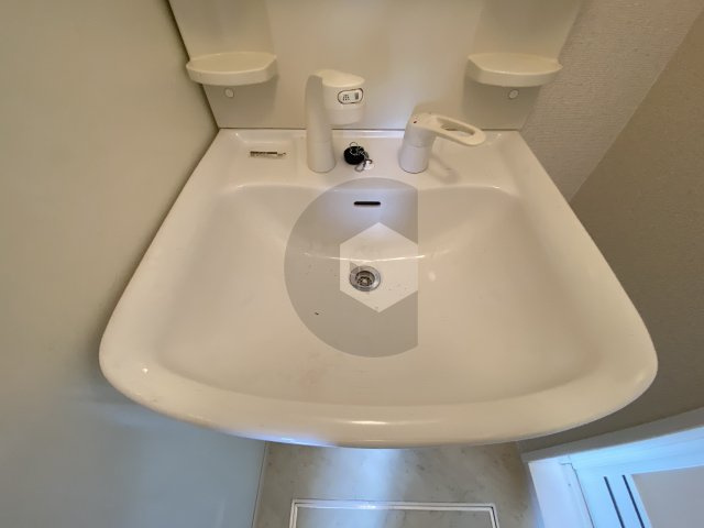東大阪市上小阪２丁目のハイツの洗面所