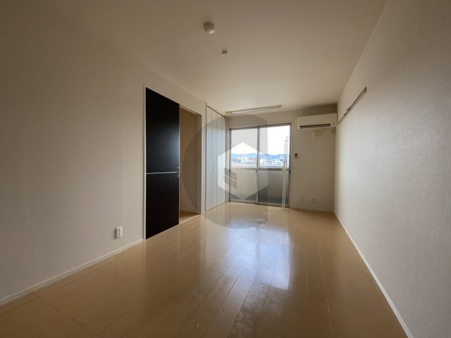 東大阪市上小阪２丁目のハイツの居間・リビング