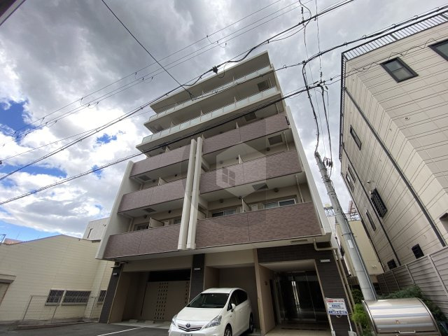 エミール布施の外観