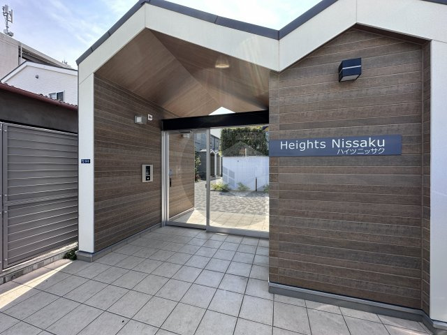 ハイツニッサクのエントランス