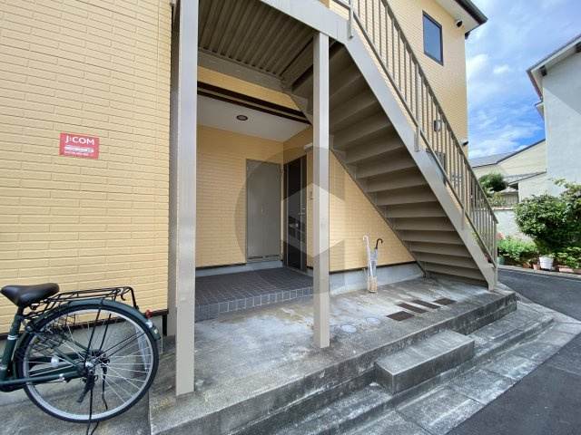 ダイサンテラダハイツのエントランス