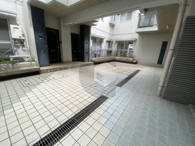 DESAPTURIのロビー