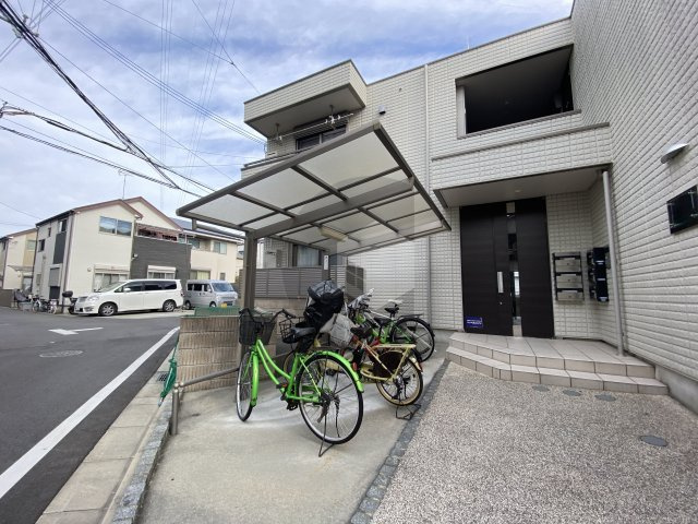 エスポワール花園のエントランス